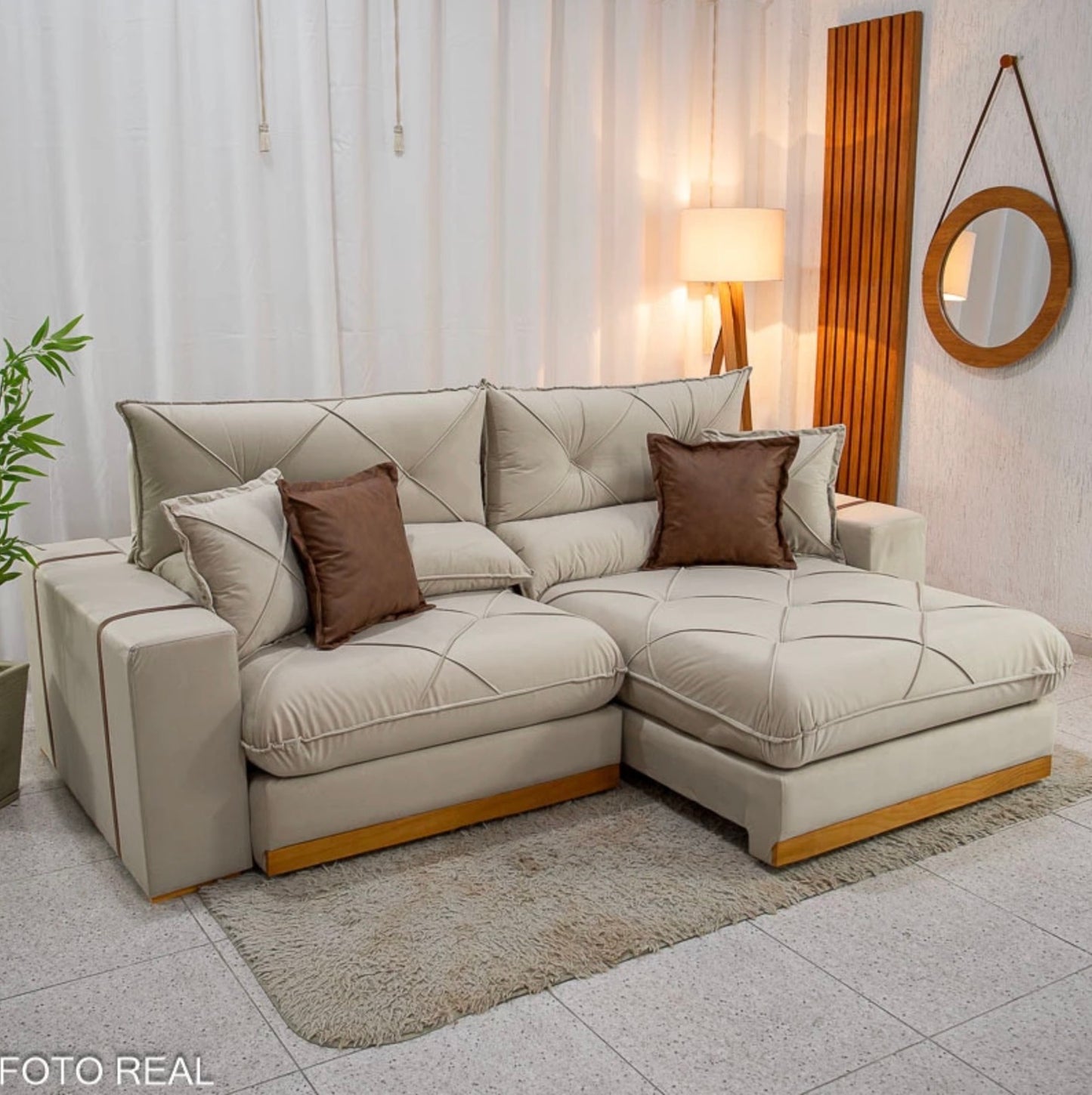 Sofá Retrátil Reclinável Gran Bello 2.50m Veludo Bege Claro - Molas Ensacadas Pocket