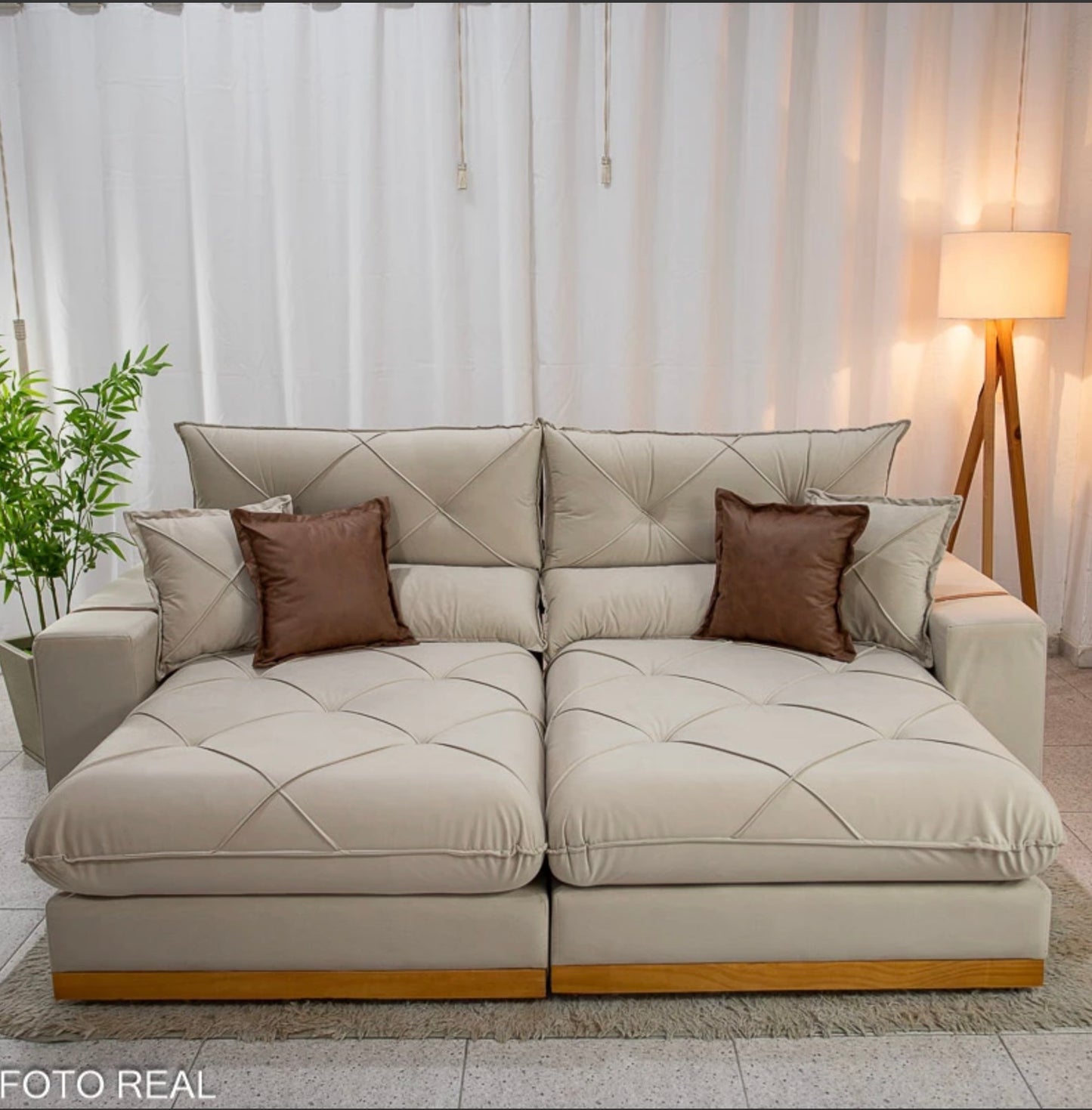 Sofá Retrátil Reclinável Gran Bello 2.50m Veludo Bege Claro - Molas Ensacadas Pocket