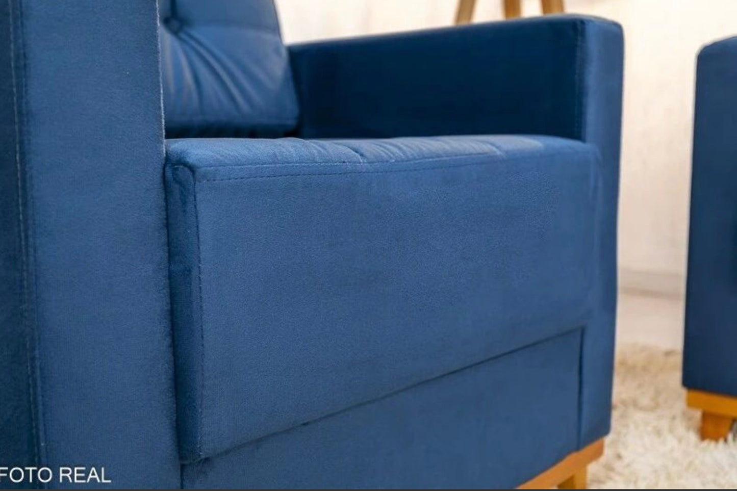 Sofá Áustria 3 Lugares + Poltrona Áustria Veludo Azul A16