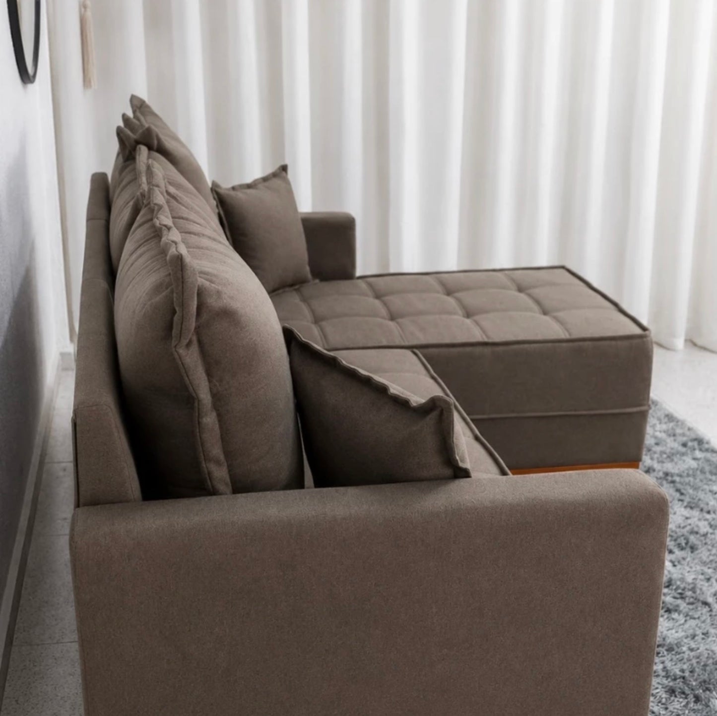 Sofá 3 Lugares Milão 2.30 m Chaise Lado Esquerdo Linho Marrom 1007 - Molas Ensacadas